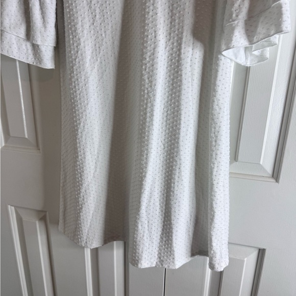 Gracyoga Women’s White Textured Dot Shift Dress with Bell Sleeves - Size Small - Picture 4 of 8